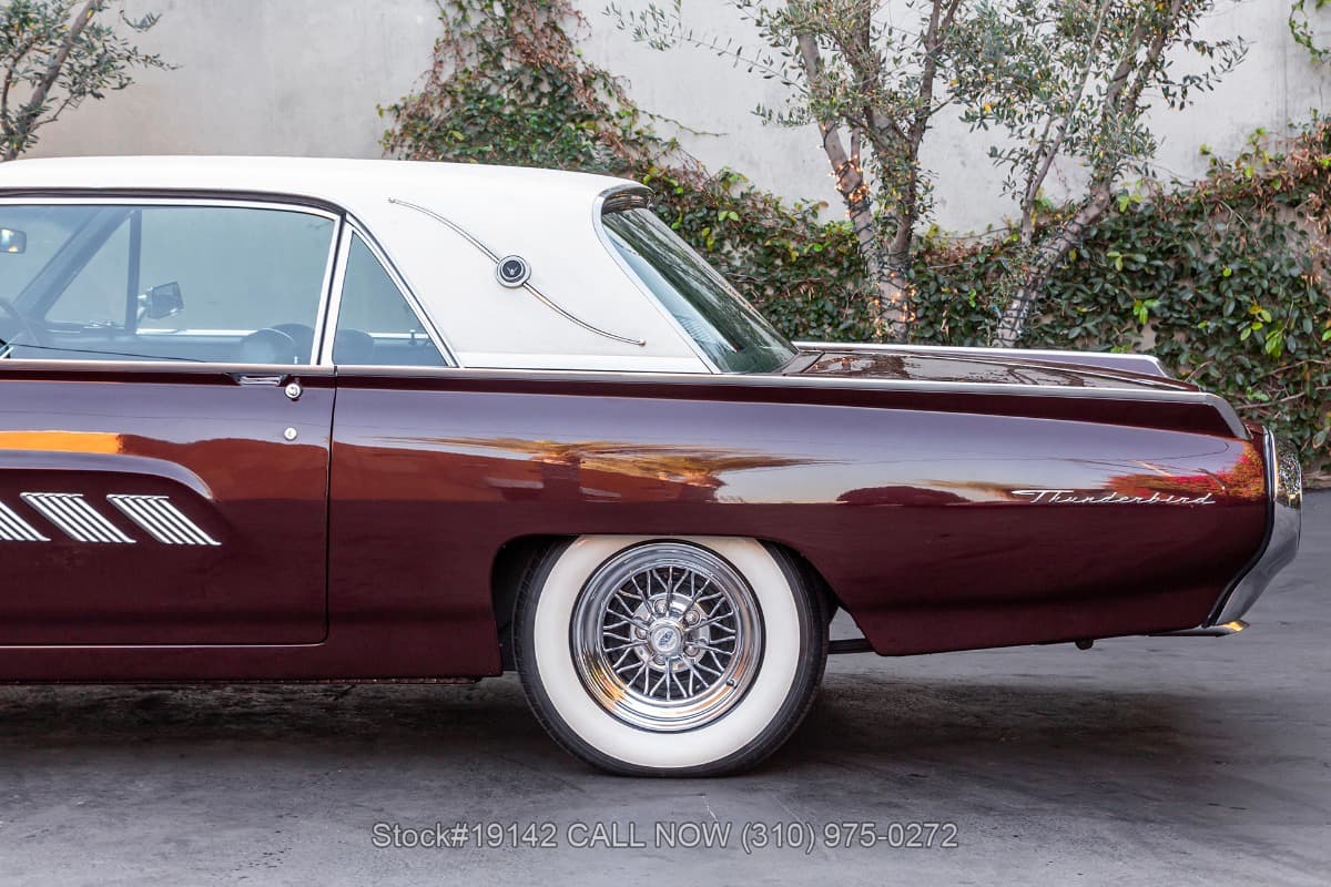 1963 Ford Thunderbird Landau thumbnail 10