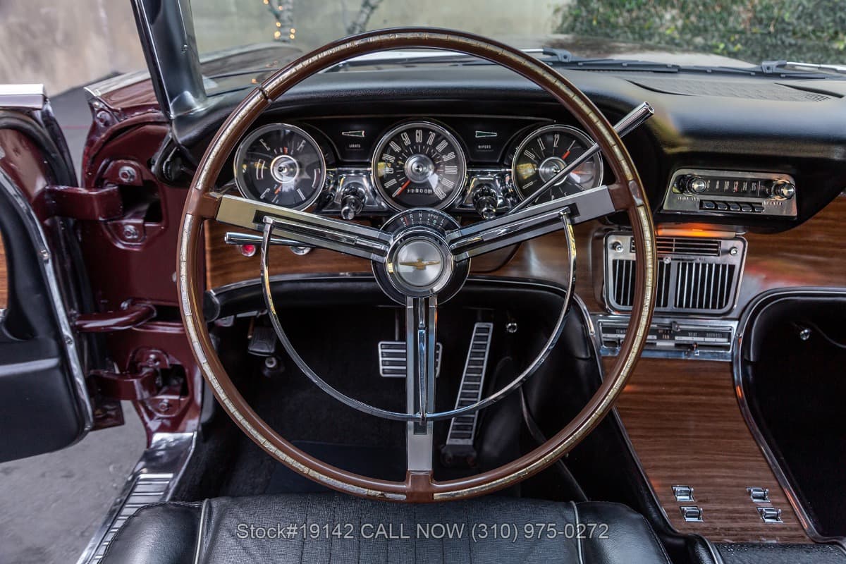1963 Ford Thunderbird Landau thumbnail 13