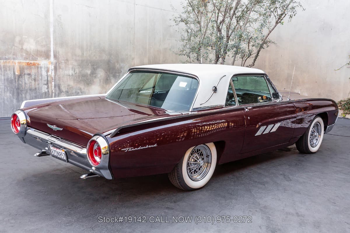 1963 Ford Thunderbird Landau thumbnail 4