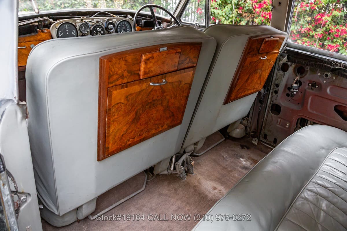 1965 Rolls-Royce Silver Cloud III Right-Hand-Drive thumbnail 11