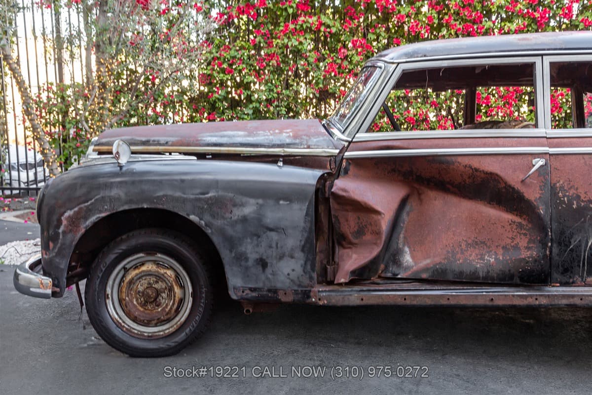 1952 Mercedes 300B Adenauer thumbnail 11