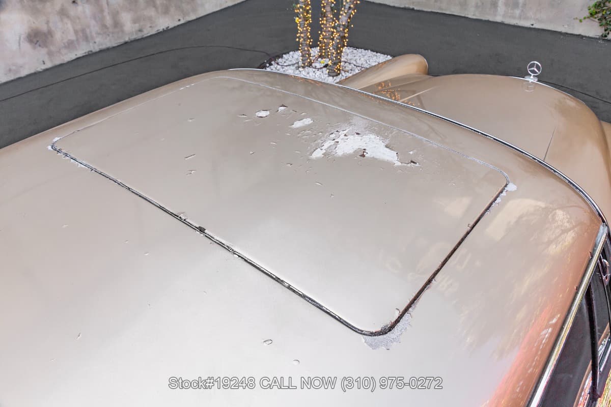 1970 Mercedes 280SE 3.5 Sunroof Coupe thumbnail 12
