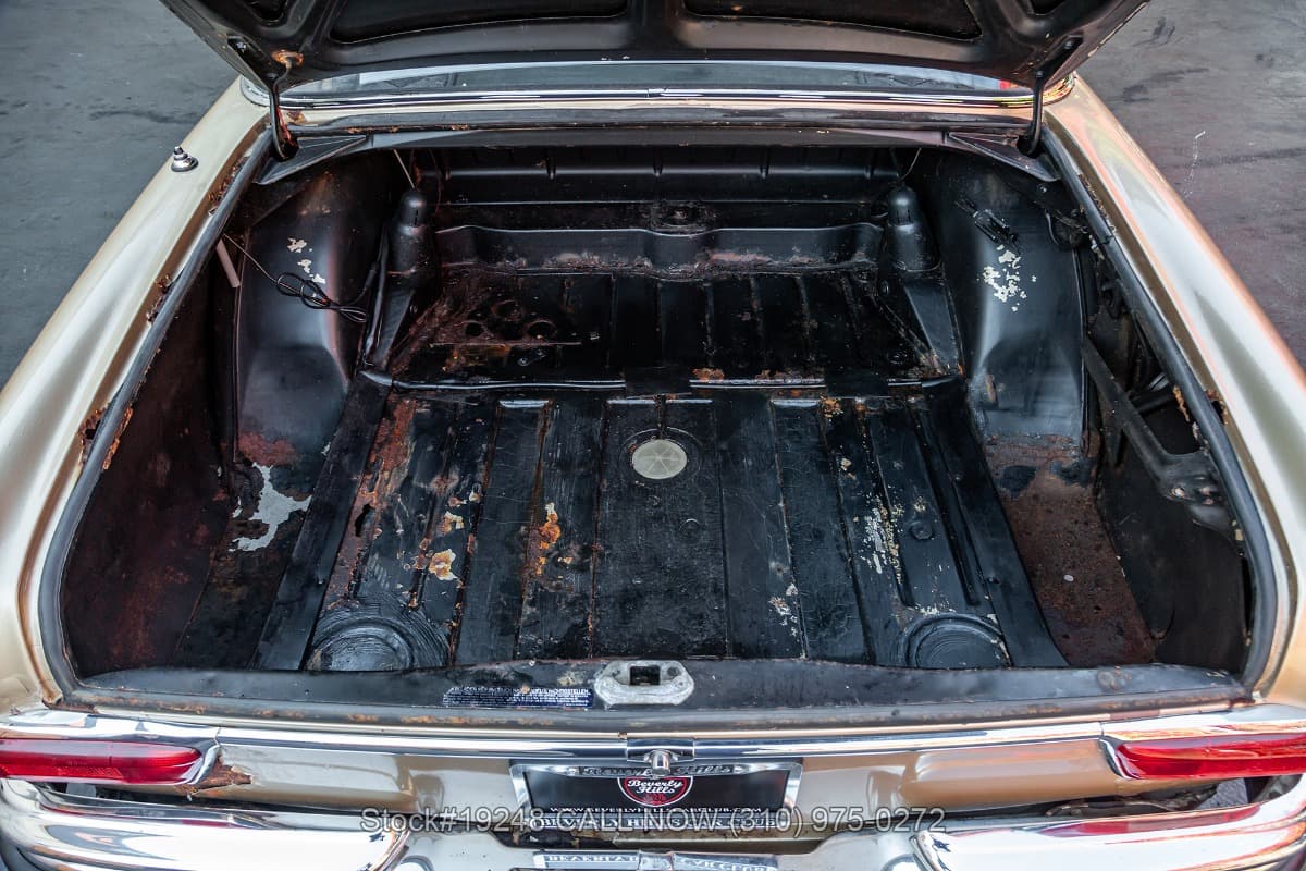 1970 Mercedes 280SE 3.5 Sunroof Coupe thumbnail 22