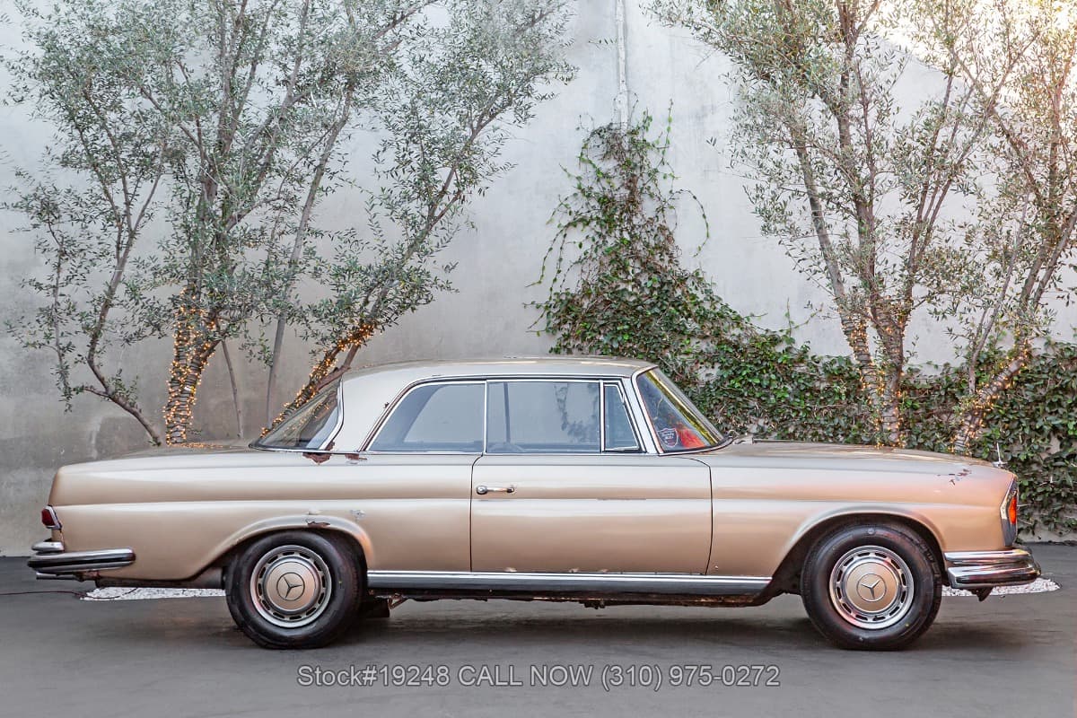 1970 Mercedes 280SE 3.5 Sunroof Coupe thumbnail 4