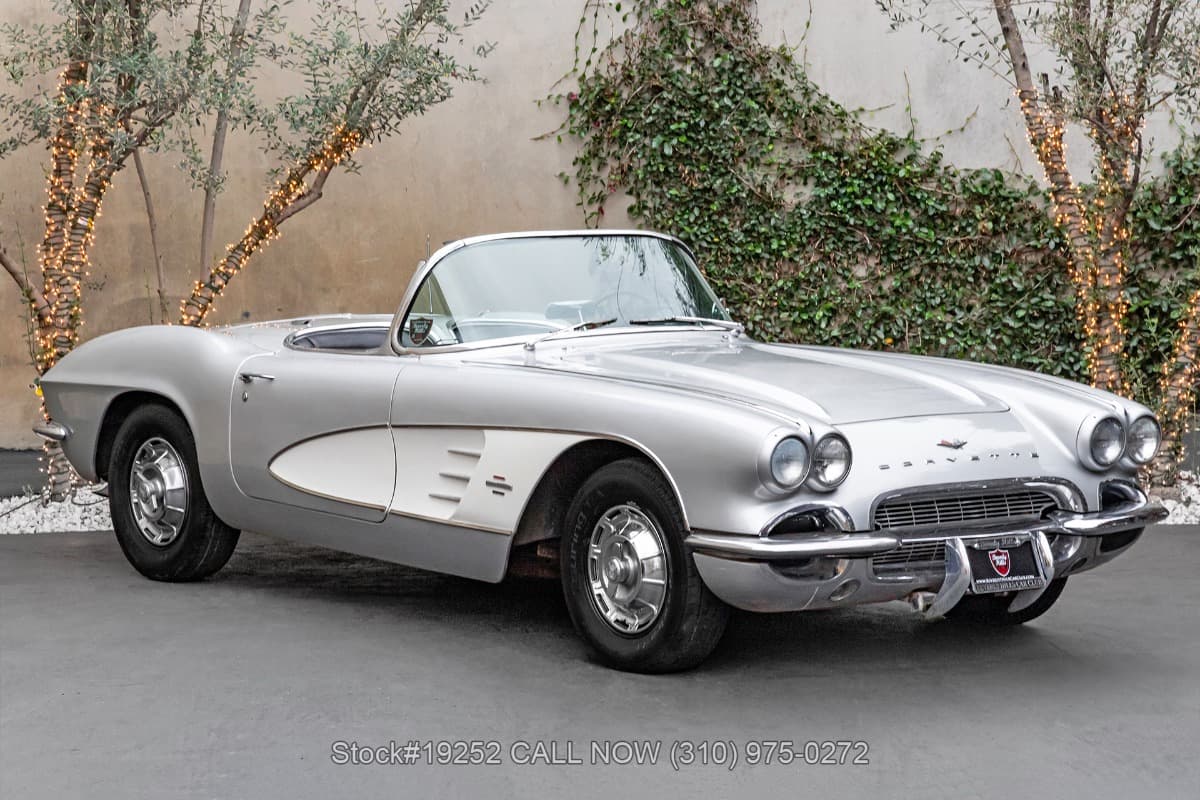 1961 Chevrolet Corvette Convertible with 2 Tops β photo 1