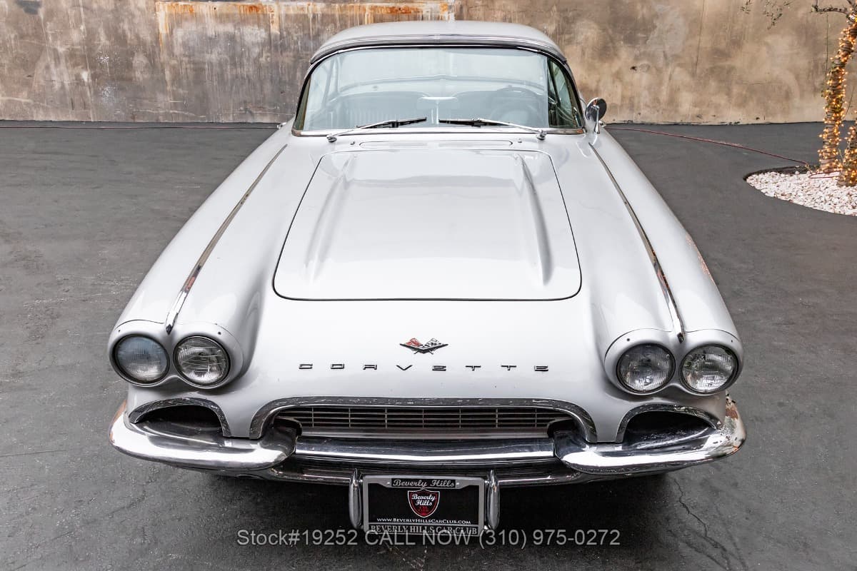 1961 Chevrolet Corvette Convertible with 2 Tops thumbnail 9
