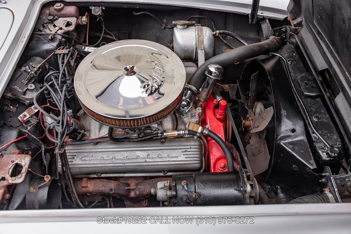 1961 Chevrolet Corvette Convertible with 2 Tops thumbnail 26