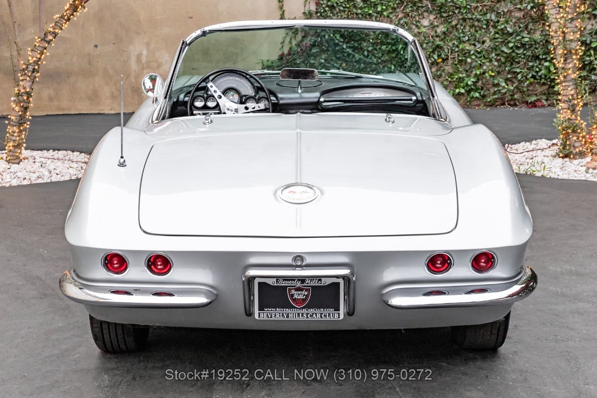 1961 Chevrolet Corvette Convertible with 2 Tops thumbnail 4