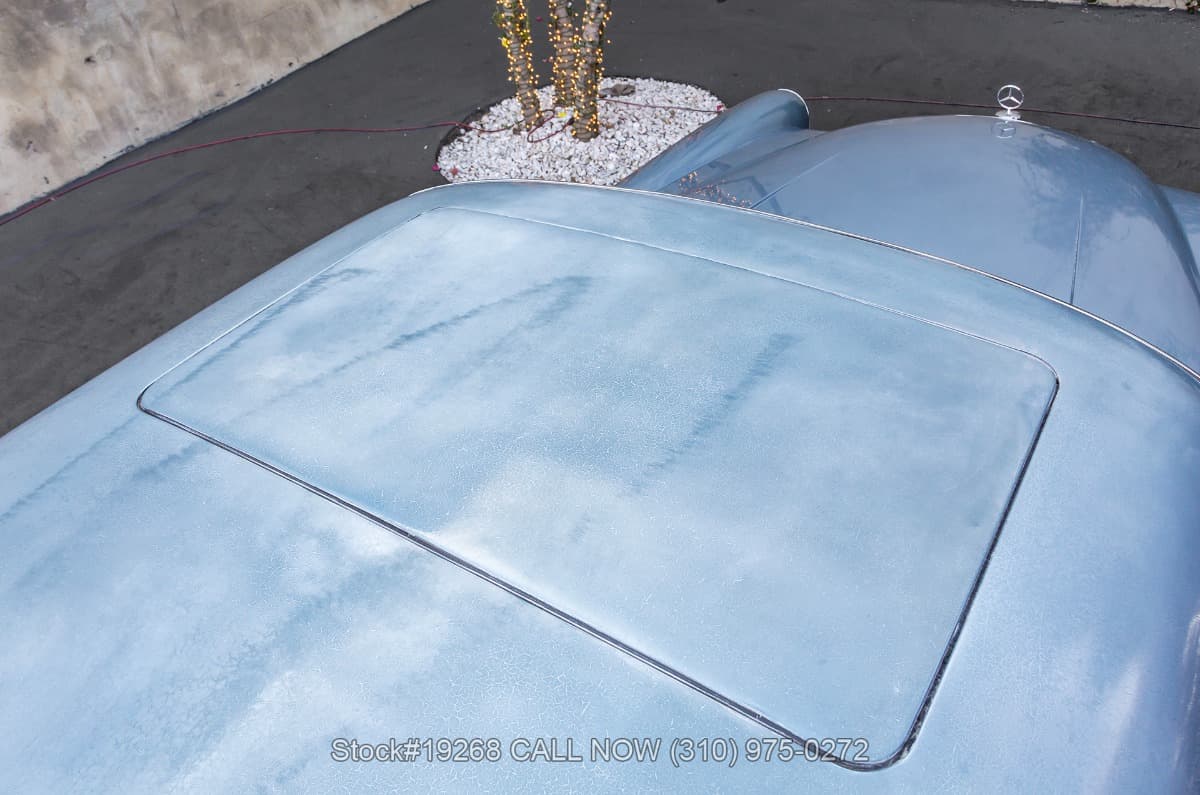 1970 Mercedes 280SE 3.5 Sunroof Coupe 4-Speed thumbnail 12