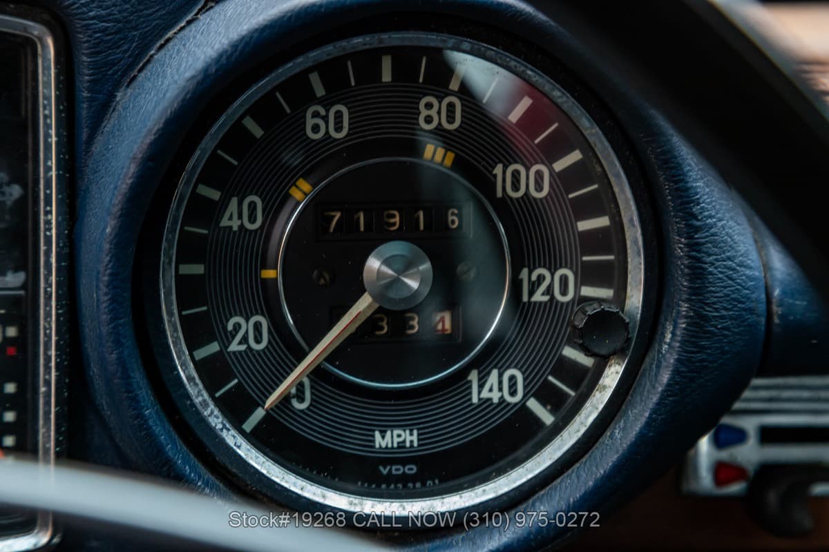 1970 Mercedes 280SE 3.5 Sunroof Coupe 4-Speed thumbnail 16
