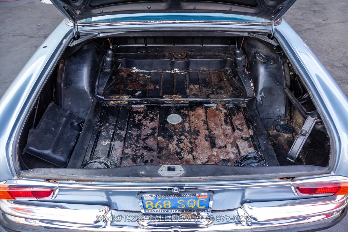 1970 Mercedes 280SE 3.5 Sunroof Coupe 4-Speed thumbnail 21