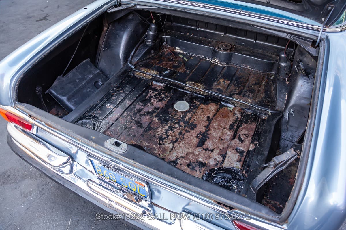 1970 Mercedes 280SE 3.5 Sunroof Coupe 4-Speed thumbnail 22