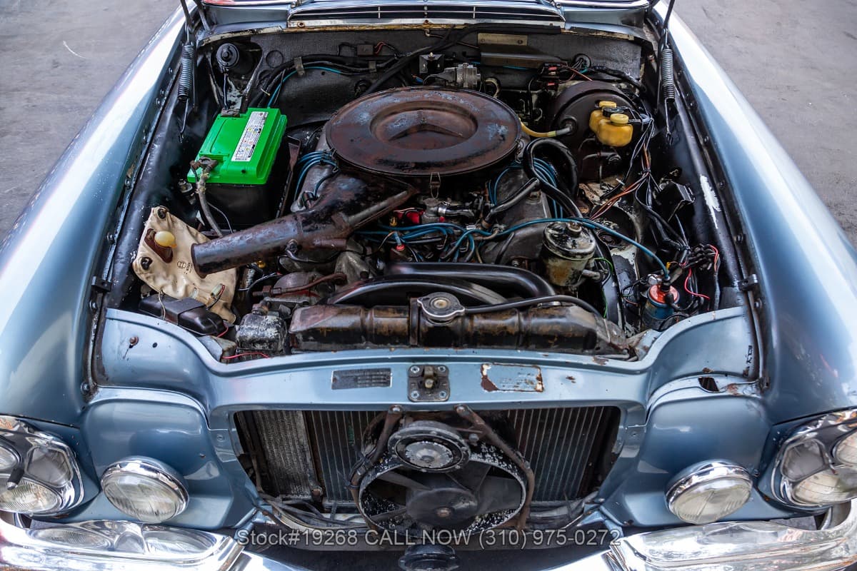 1970 Mercedes 280SE 3.5 Sunroof Coupe 4-Speed thumbnail 24