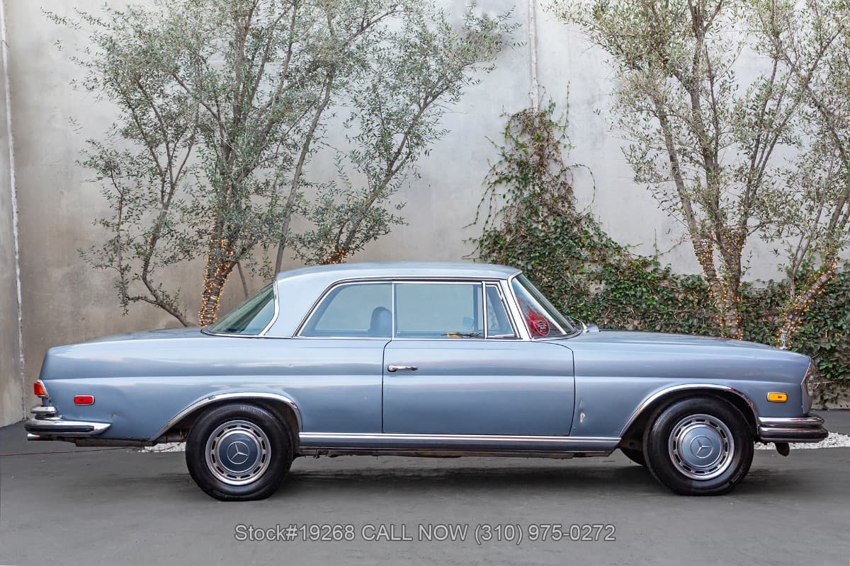 1970 Mercedes 280SE 3.5 Sunroof Coupe 4-Speed thumbnail 4