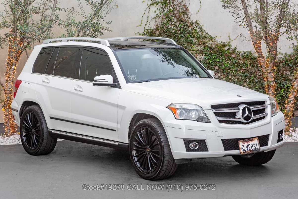 2010 Mercedes GLK350 β photo 1
