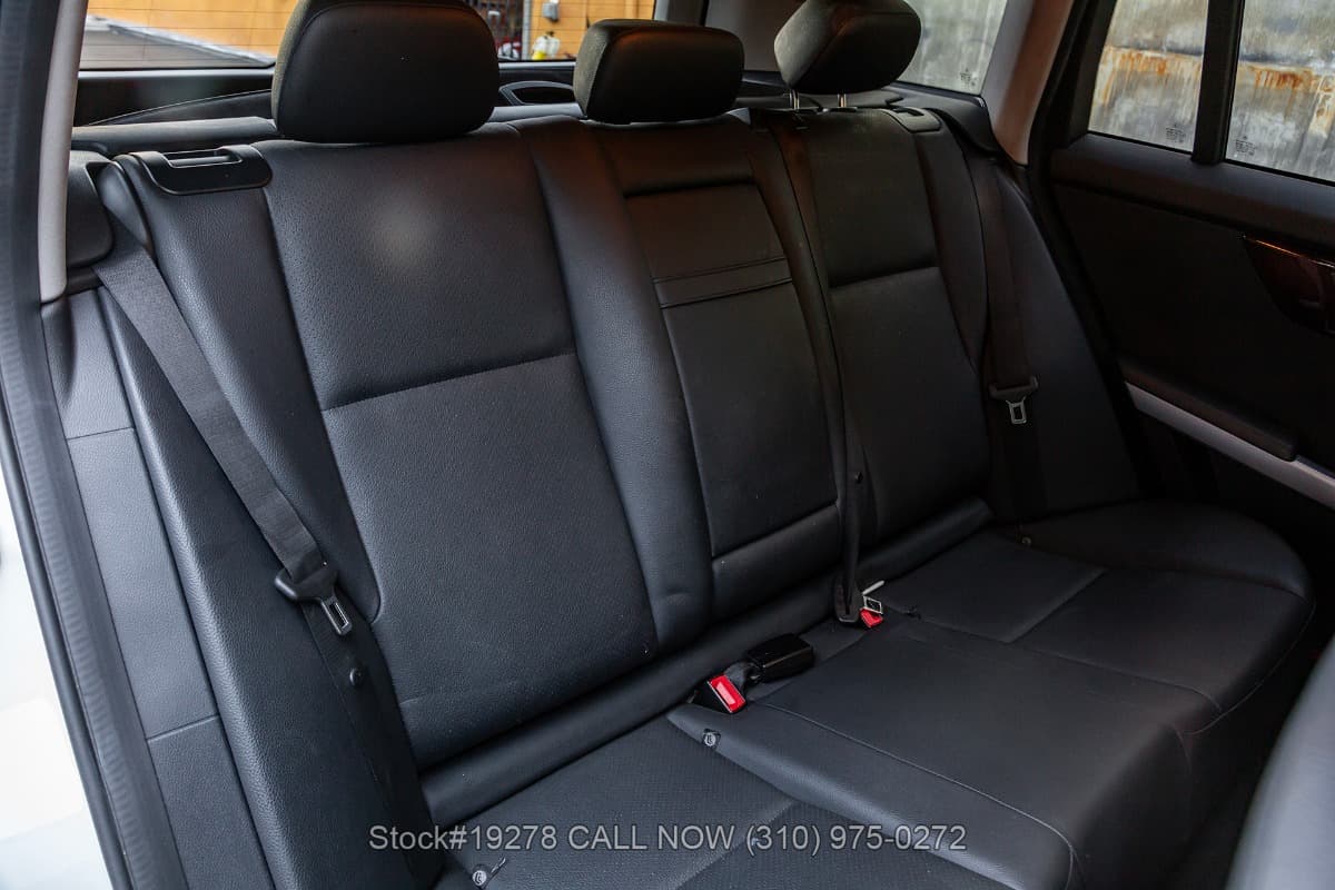 2010 Mercedes GLK350 thumbnail 17
