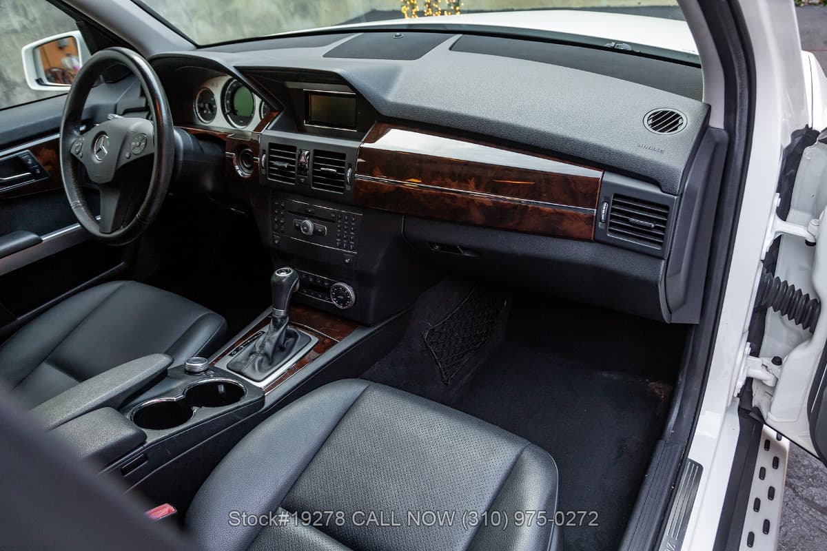 2010 Mercedes GLK350 thumbnail 19