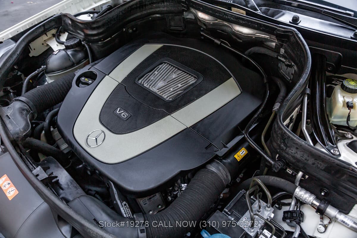 2010 Mercedes GLK350 thumbnail 23