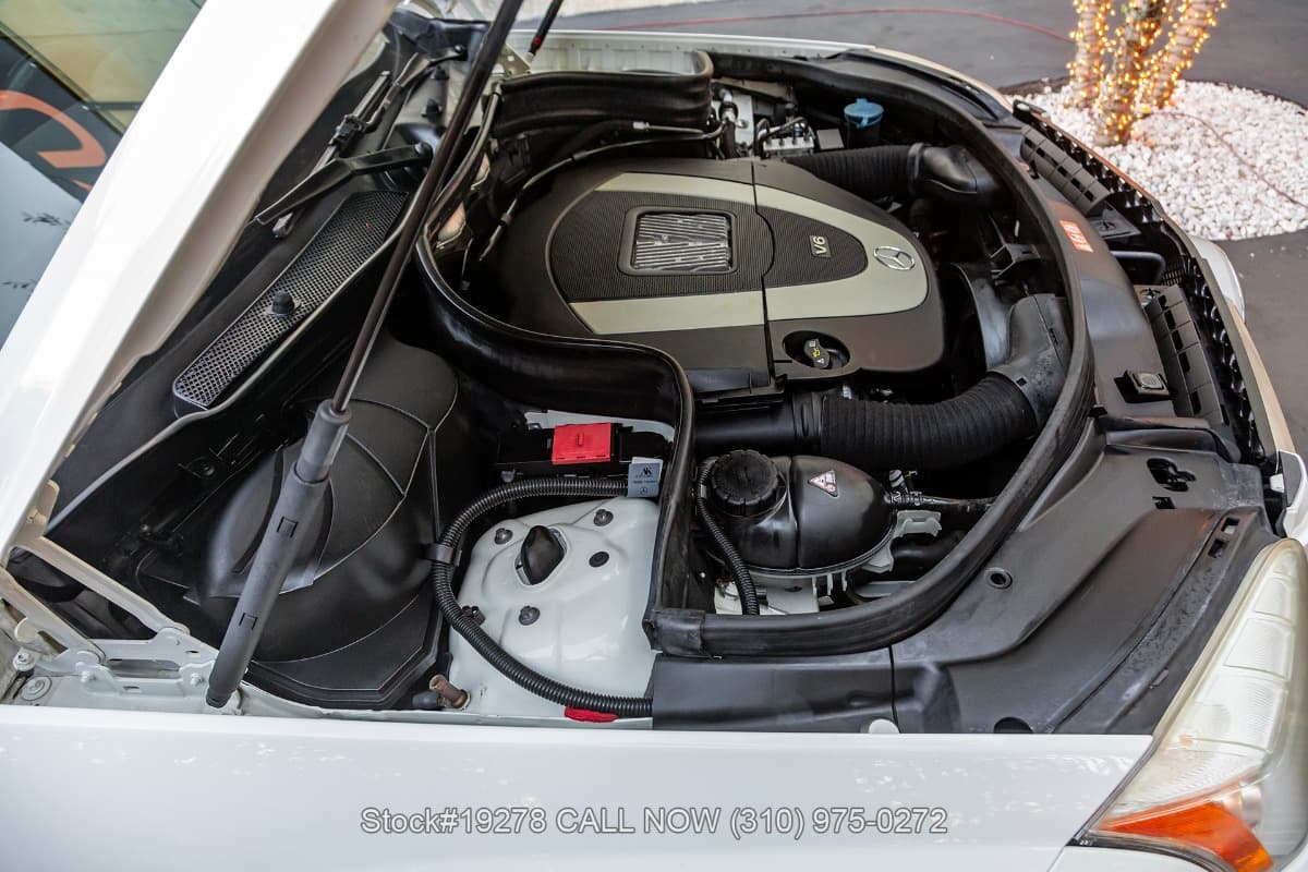 2010 Mercedes GLK350 thumbnail 26
