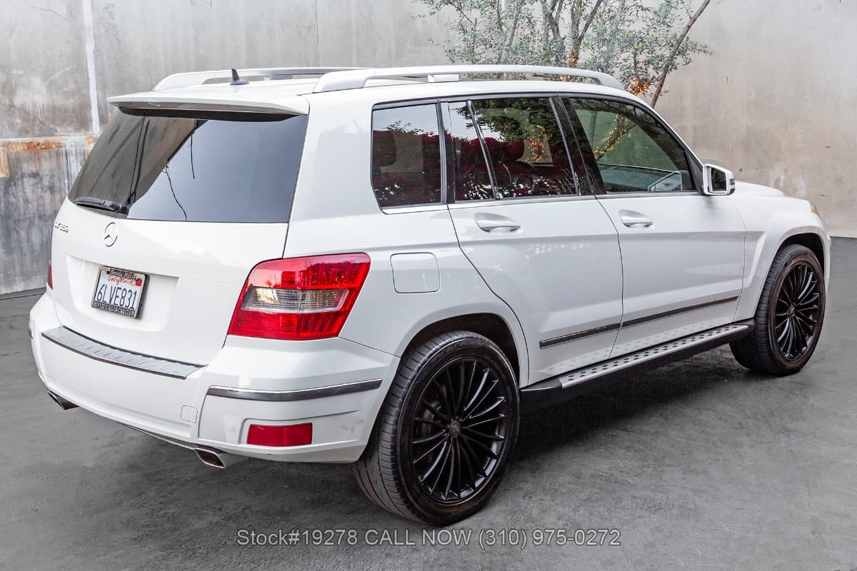 2010 Mercedes GLK350 thumbnail 4