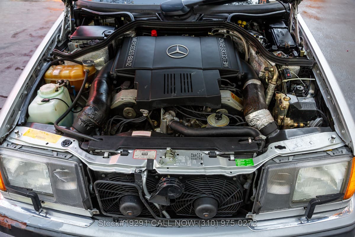 1992 Mercedes 400E thumbnail 23