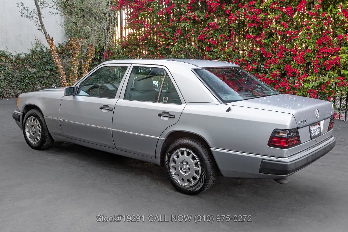 1992 Mercedes 400E thumbnail 5