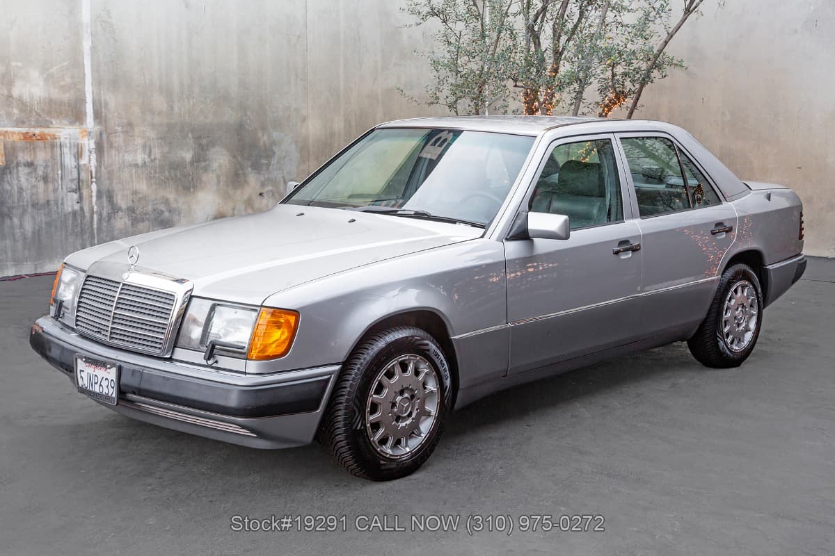 1992 Mercedes 400E thumbnail 6