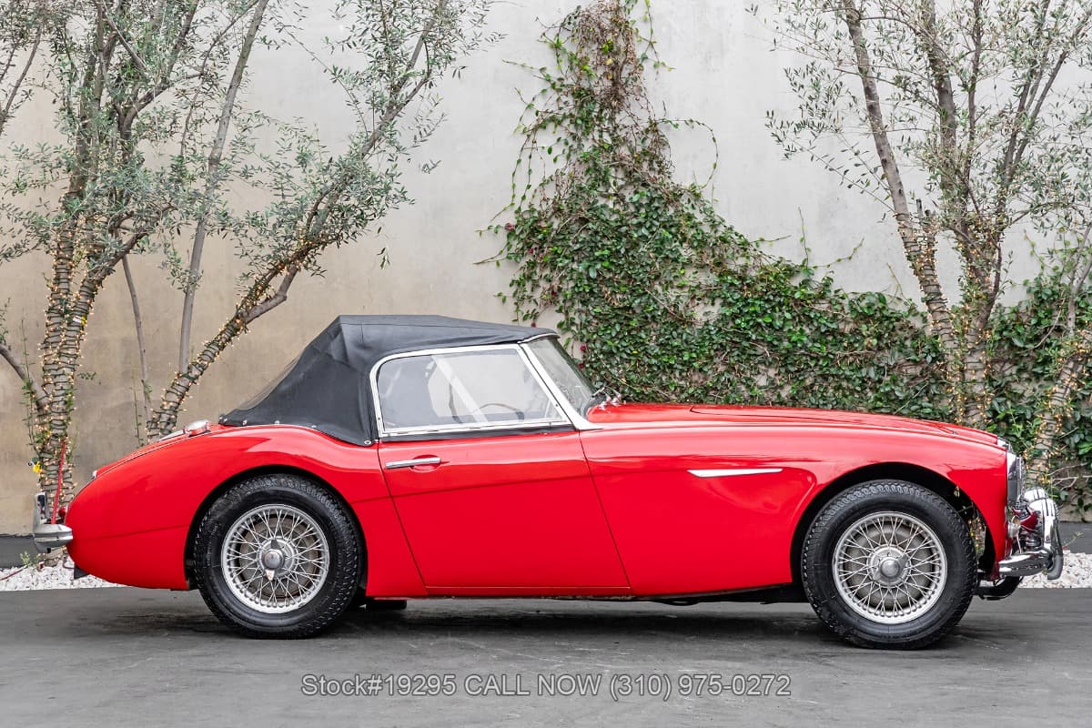 1959 Austin-Healey 100-6 Convertible Sports Car thumbnail 7