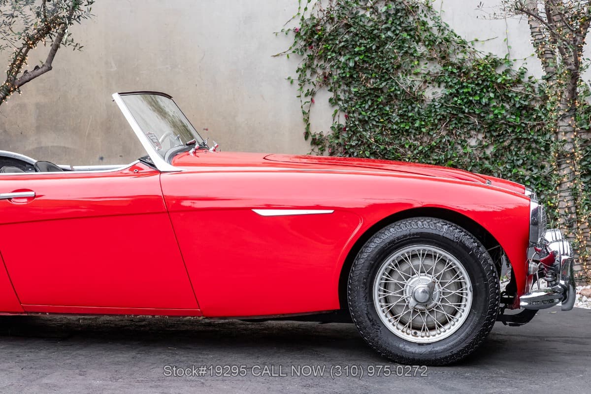 1959 Austin-Healey 100-6 Convertible Sports Car thumbnail 11
