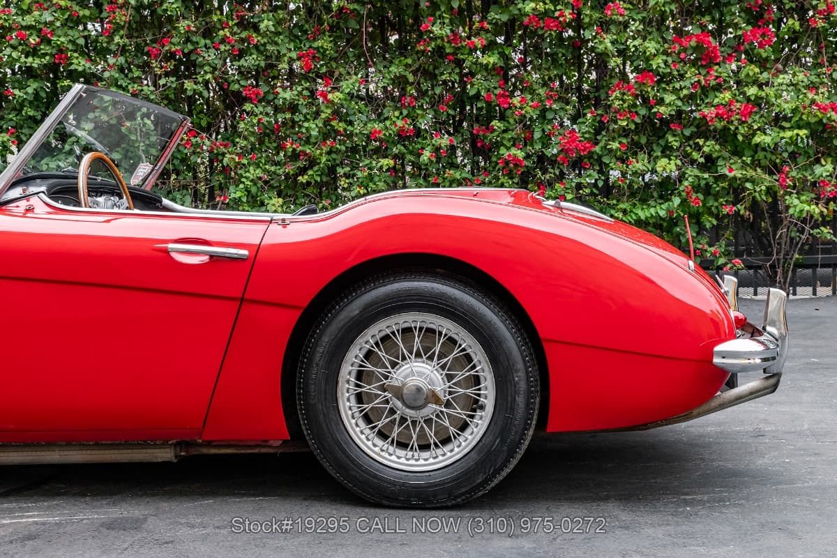 1959 Austin-Healey 100-6 Convertible Sports Car thumbnail 13
