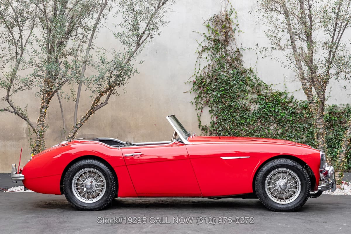 1959 Austin-Healey 100-6 Convertible Sports Car thumbnail 3