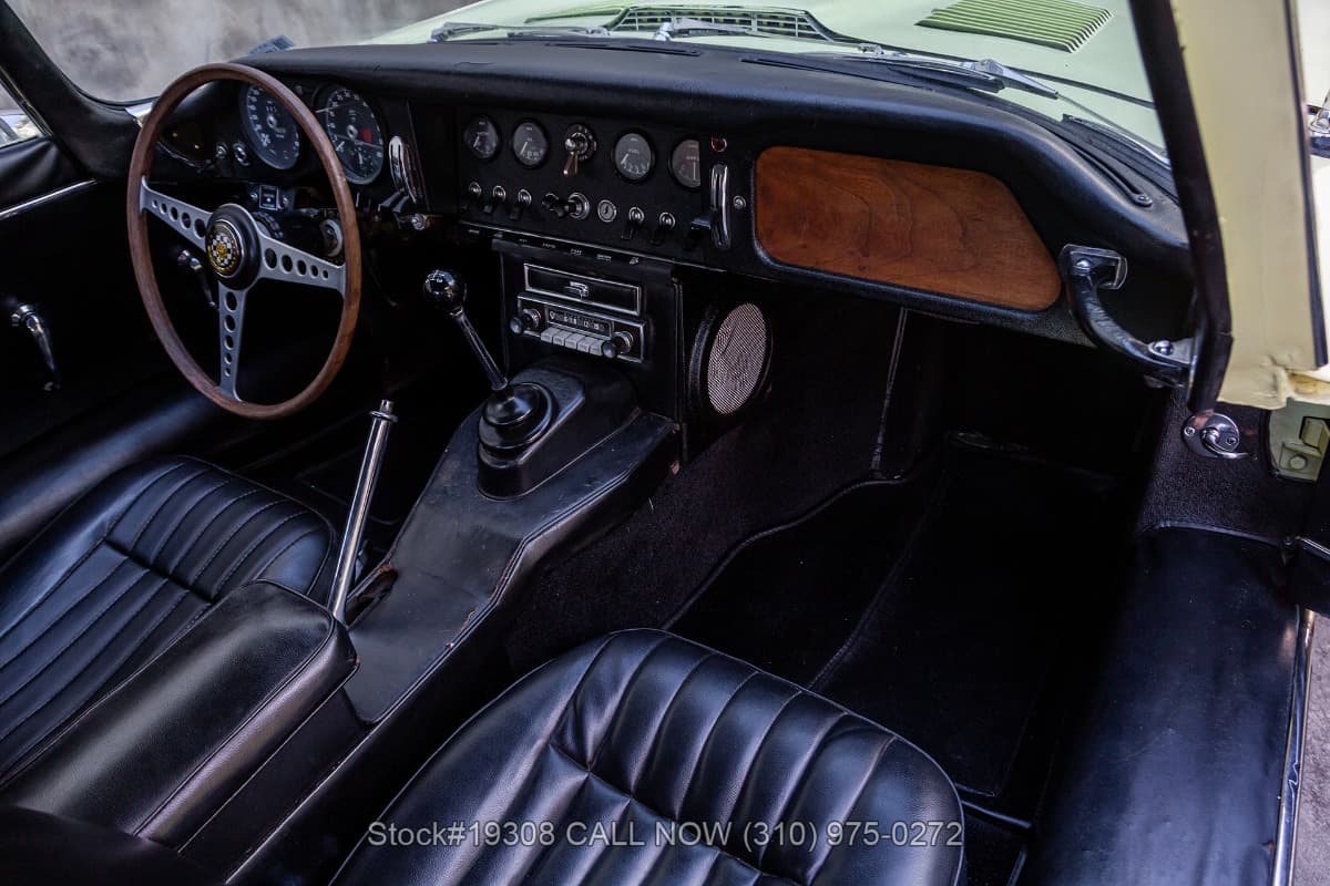 1966 Jaguar XKE Series I Fixed Head Coupe thumbnail 15