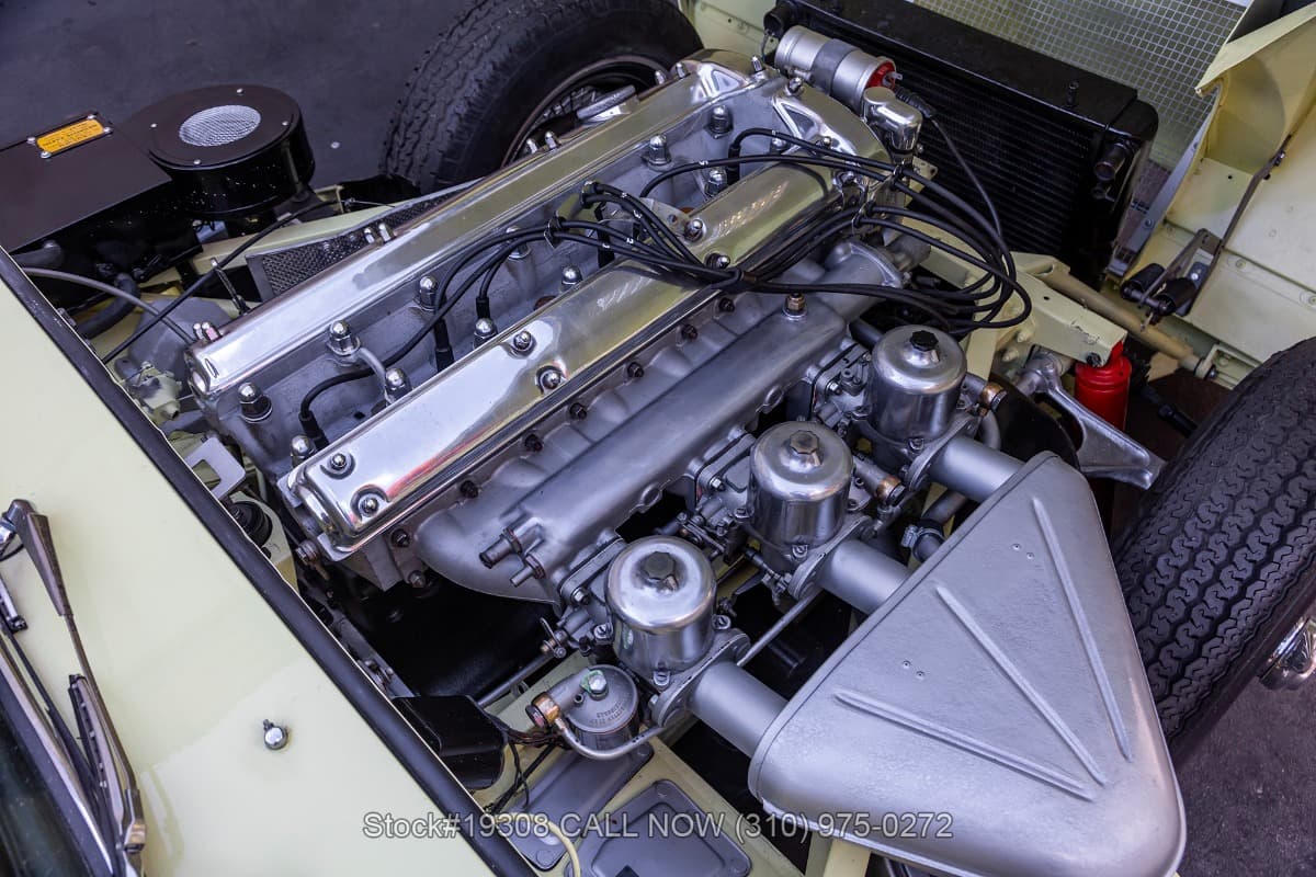 1966 Jaguar XKE Series I Fixed Head Coupe thumbnail 25