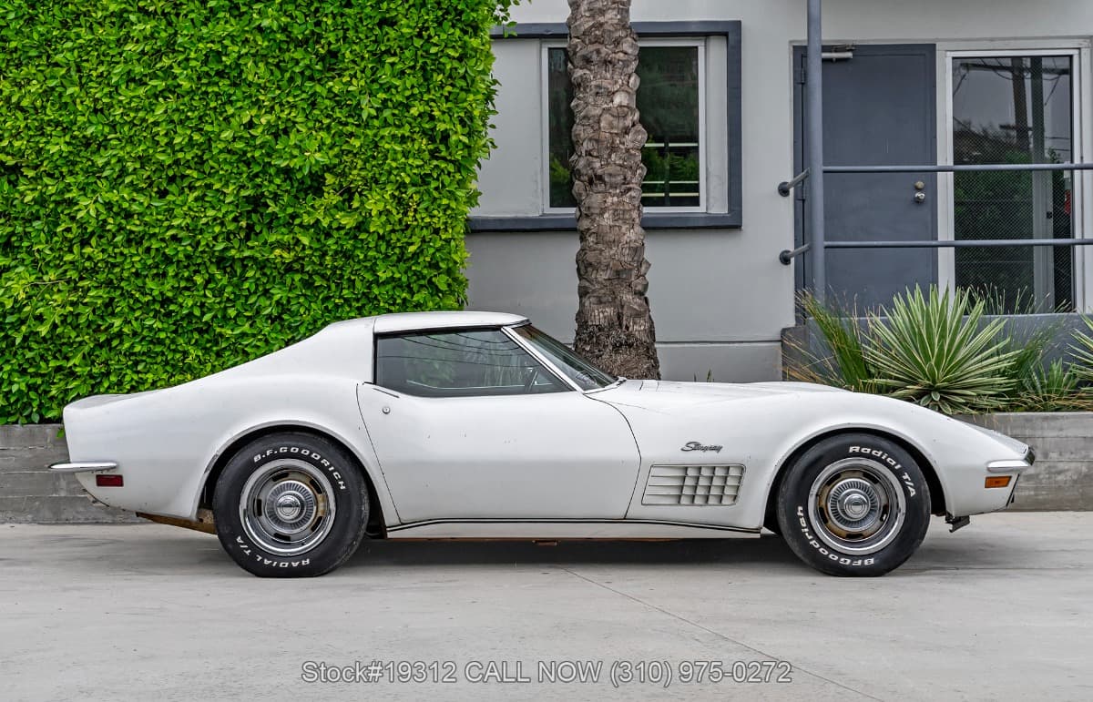 1971 Chevrolet Corvette With 2 Tops thumbnail 9
