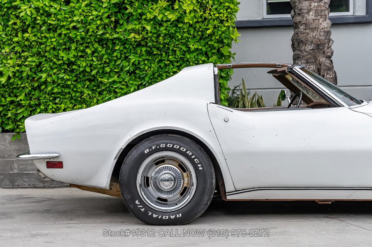 1971 Chevrolet Corvette With 2 Tops thumbnail 14