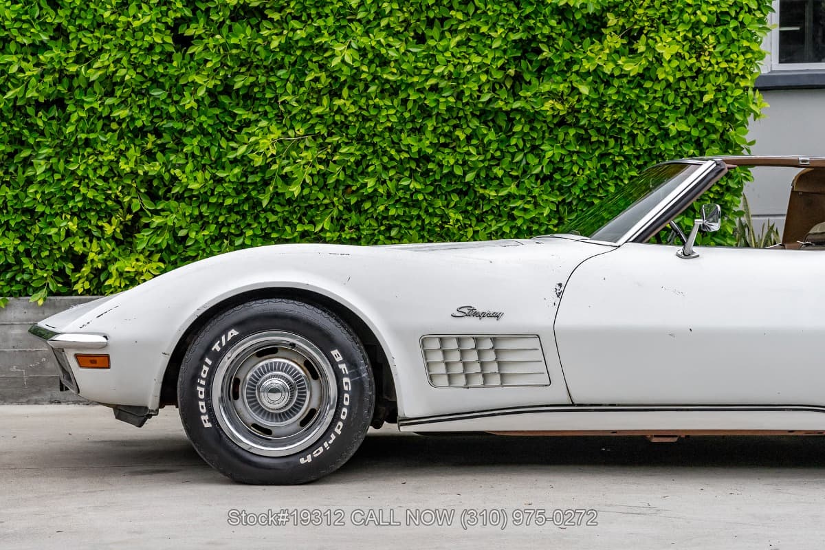 1971 Chevrolet Corvette With 2 Tops thumbnail 15