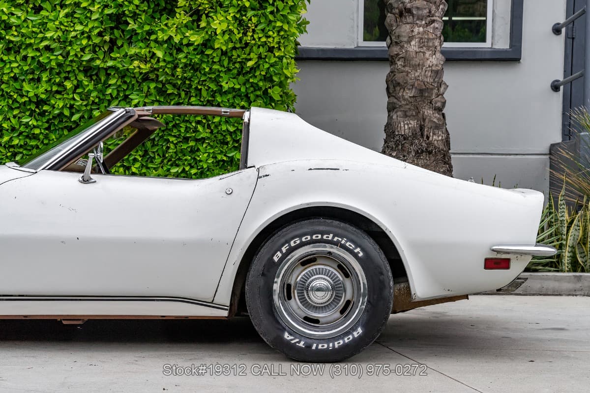 1971 Chevrolet Corvette With 2 Tops thumbnail 16