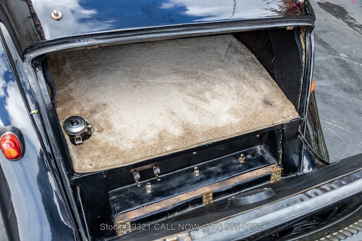 1936 Bentley 4-1/4 Litre Saloon Right-Hand-Drive by Park Ward thumbnail 19