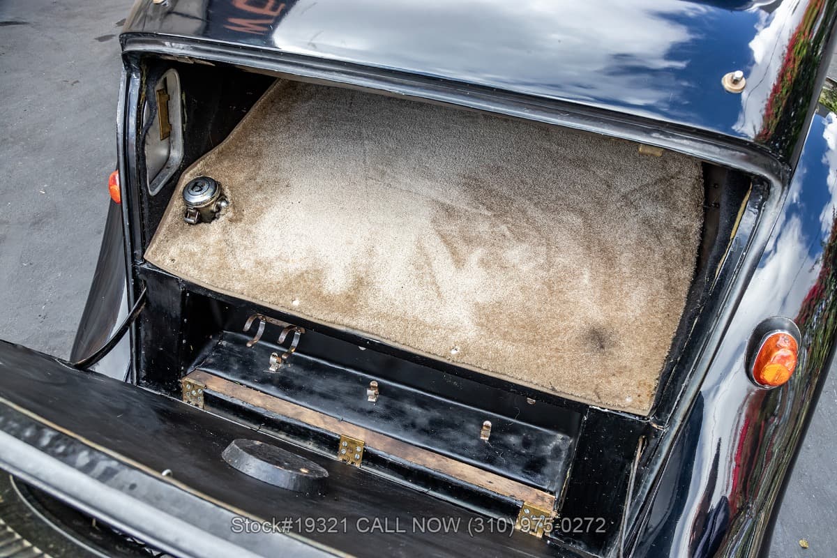 1936 Bentley 4-1/4 Litre Saloon Right-Hand-Drive by Park Ward thumbnail 20