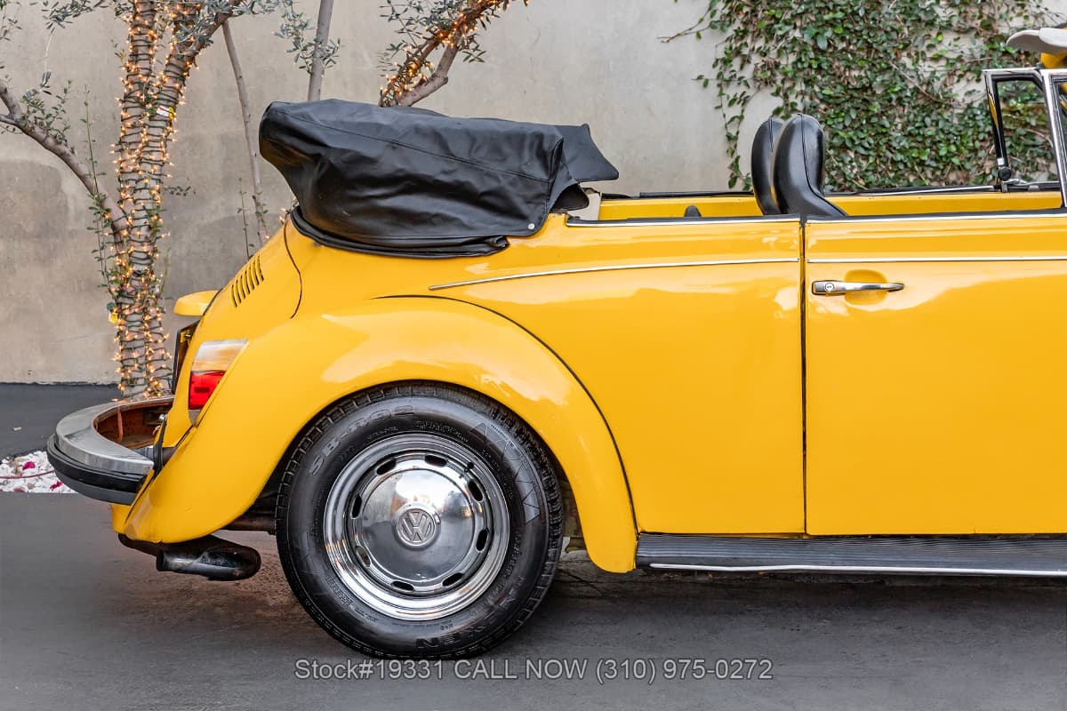 1975 Volkswagen Super Beetle Convertible thumbnail 12