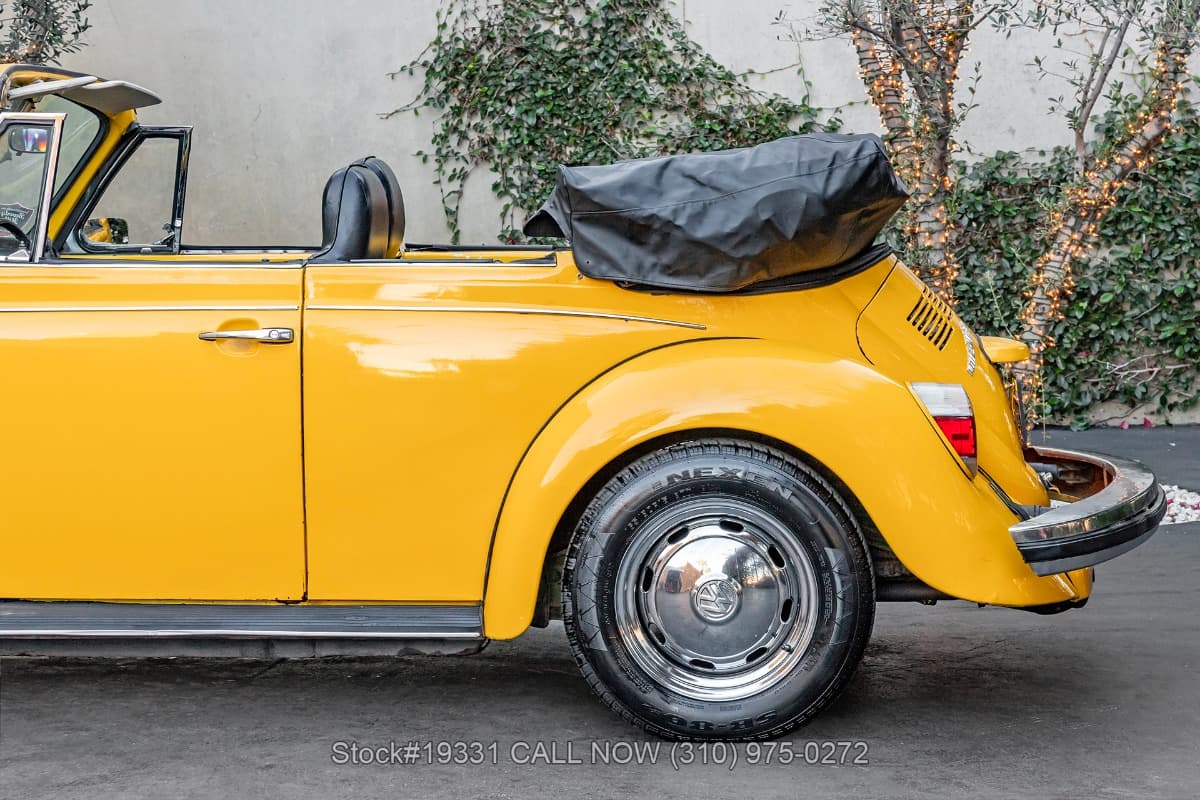 1975 Volkswagen Super Beetle Convertible thumbnail 13
