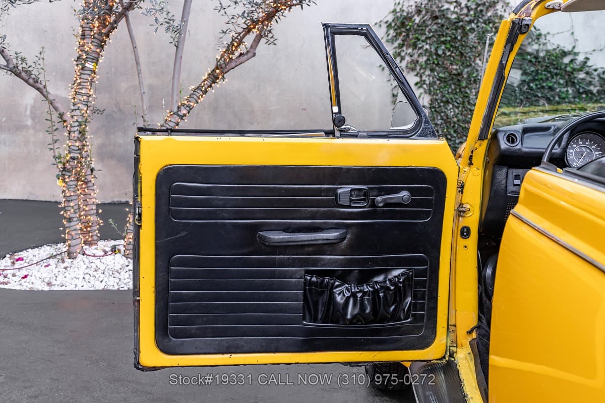 1975 Volkswagen Super Beetle Convertible thumbnail 14