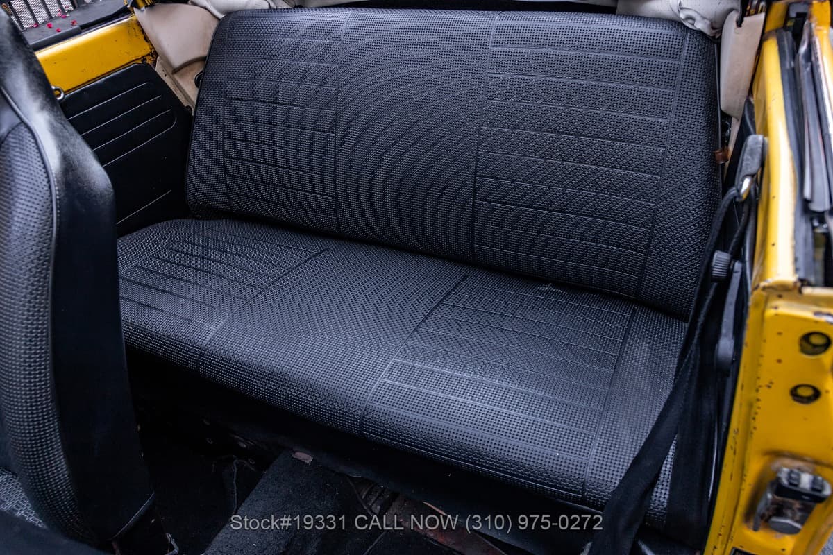1975 Volkswagen Super Beetle Convertible thumbnail 15