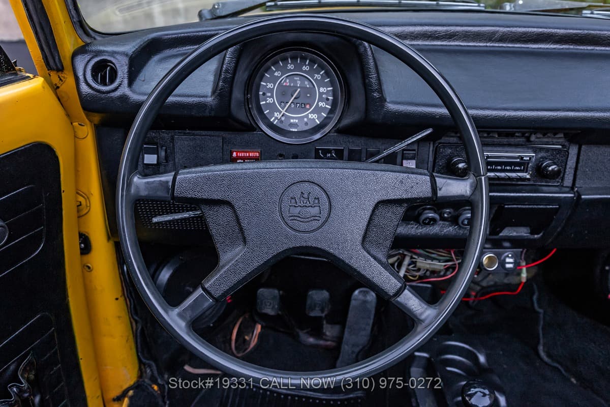 1975 Volkswagen Super Beetle Convertible thumbnail 16