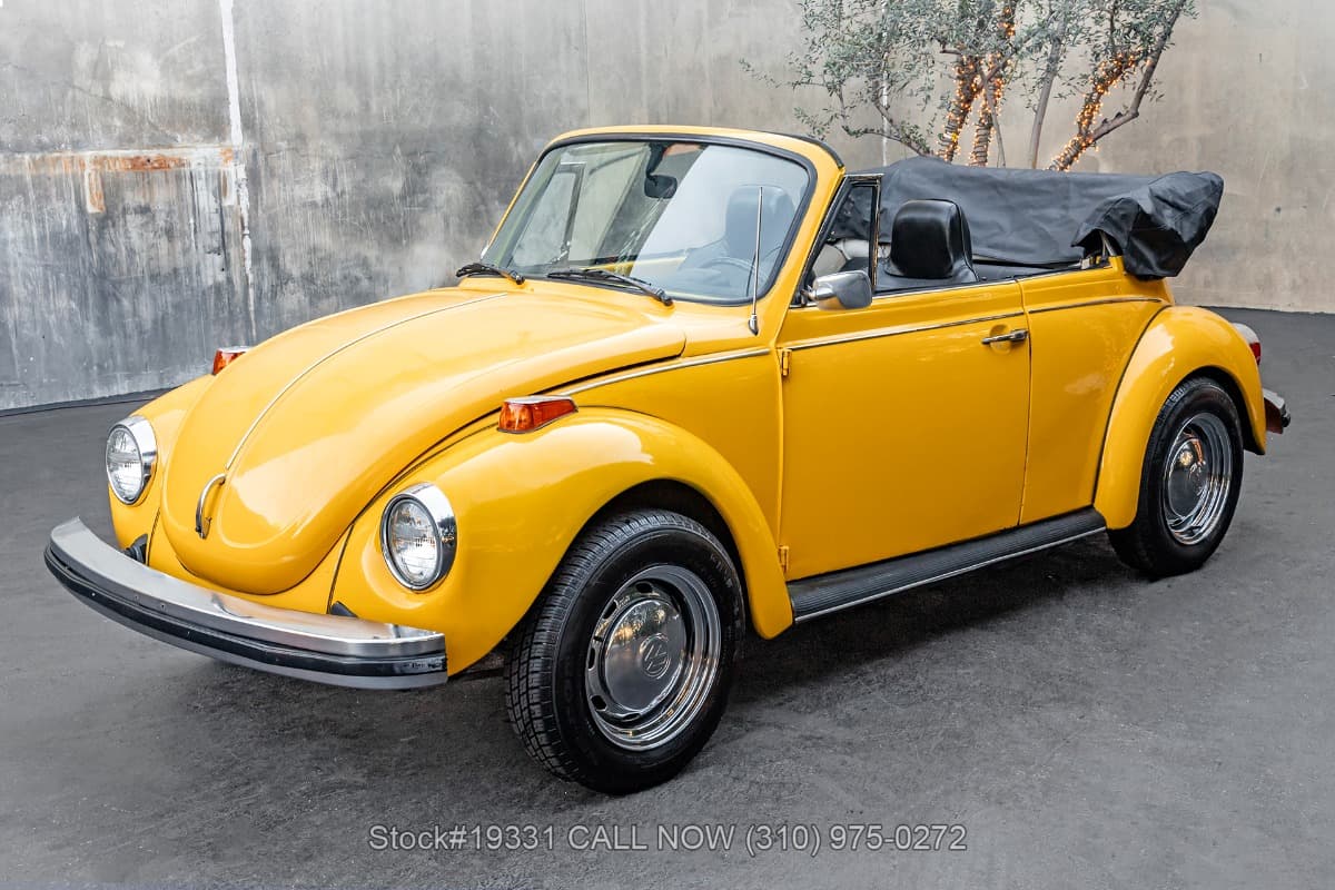 1975 Volkswagen Super Beetle Convertible thumbnail 6