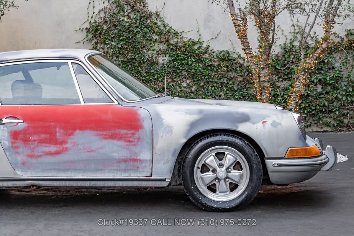 1969 Porsche 911T Coupe thumbnail 9