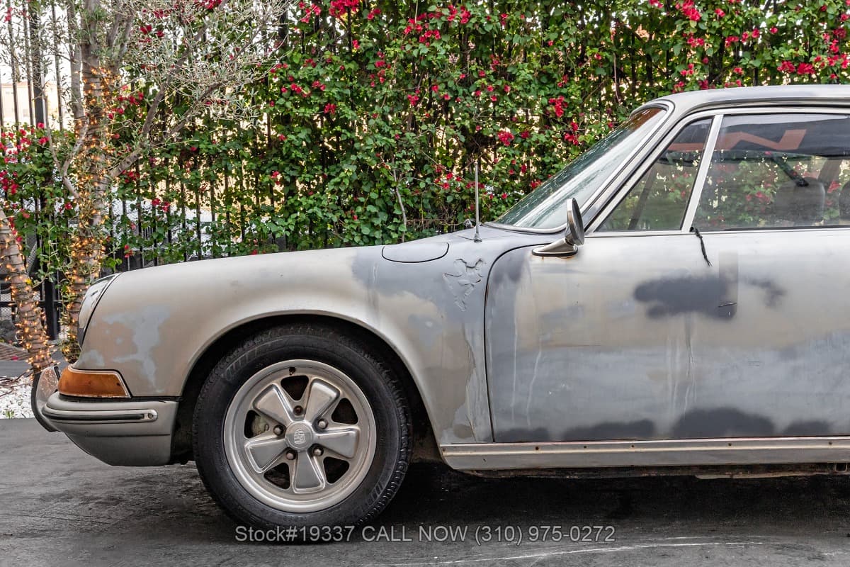 1969 Porsche 911T Coupe thumbnail 11