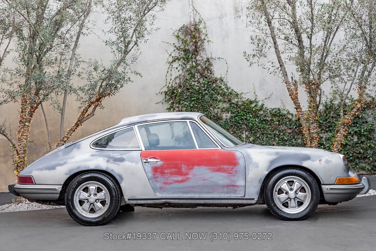 1969 Porsche 911T Coupe thumbnail 4