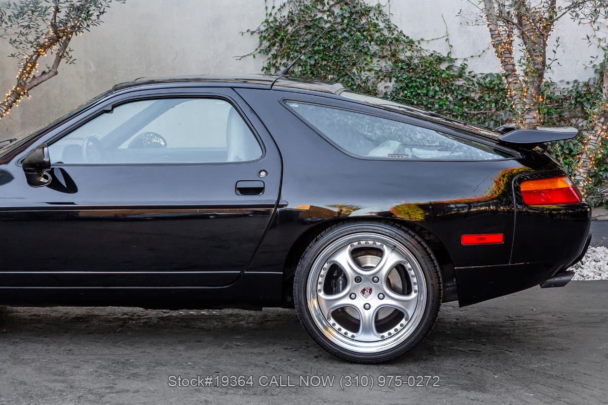 1994 Porsche 928GTS thumbnail 8