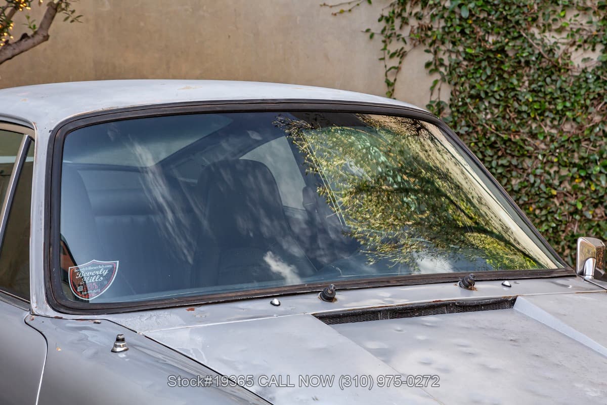 1975 Porsche 911S Sunroof Delete Coupe Silver Anniversary Edition thumbnail 7